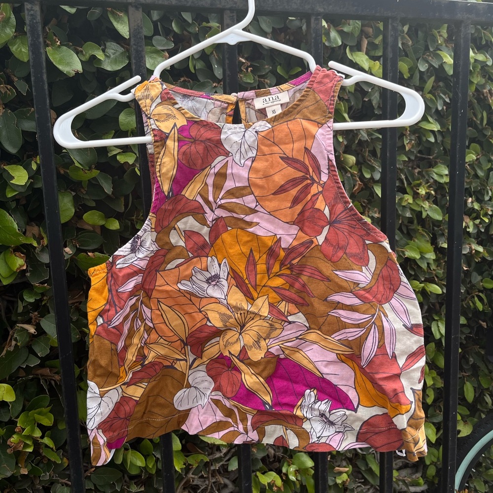 ⭐️ A N A Tank ⭐️